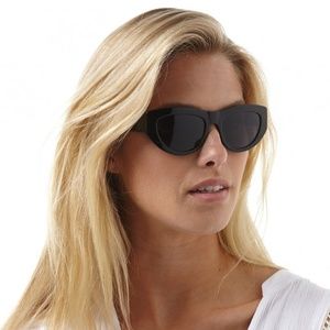 Epøkhe Candy Sunglasses | Black